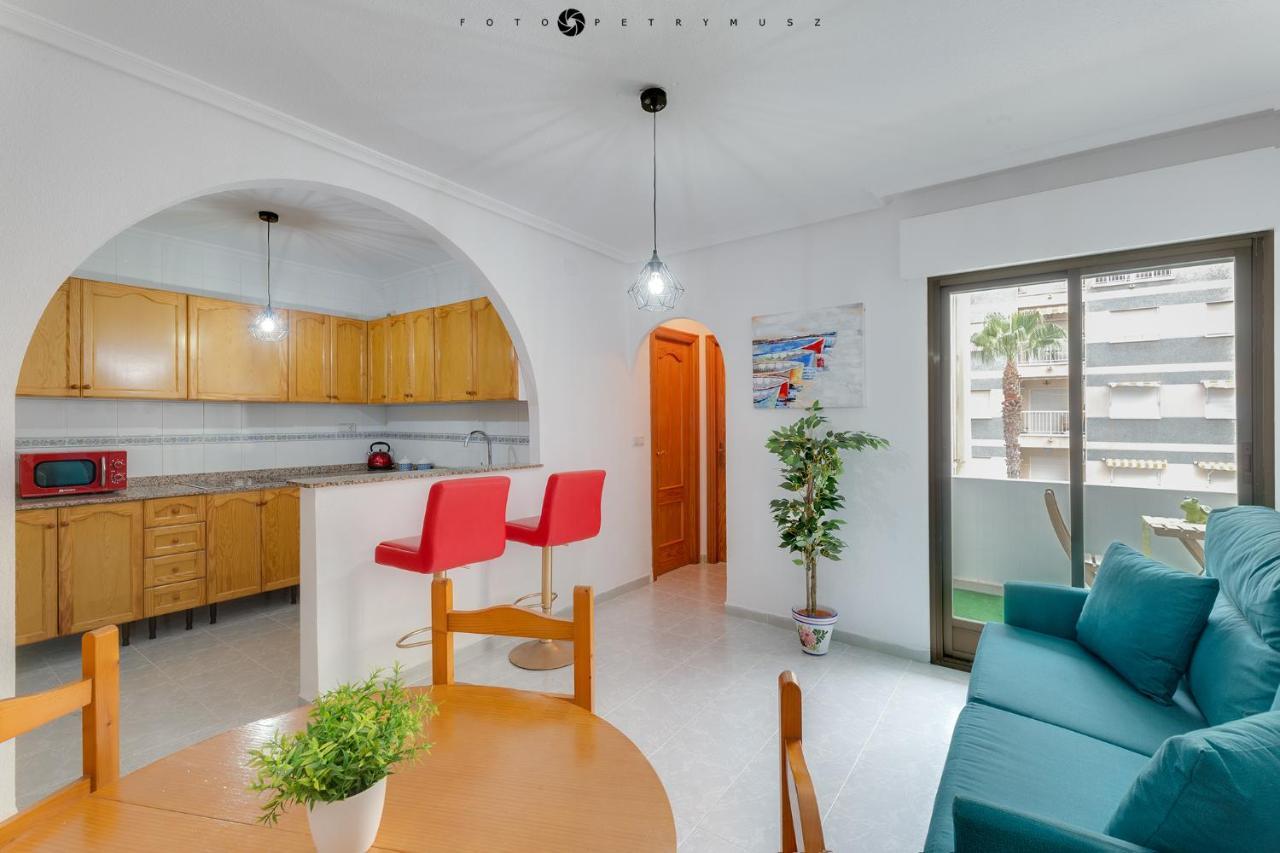 Colorful Apartment 托雷维耶哈 外观 照片
